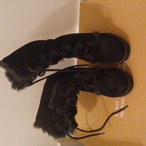 Apostrophe brand Women's Platform Boots in Size 5 1/2